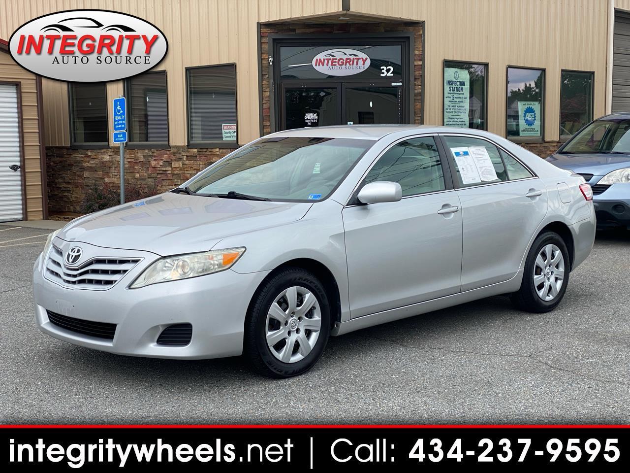 Toyota Camry LE 2011
