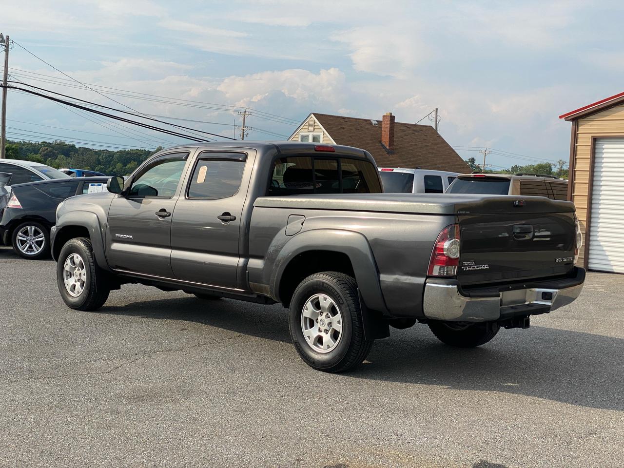 Toyota Tacoma Double Cab Long Bed V6 Auto 4WD 2011
