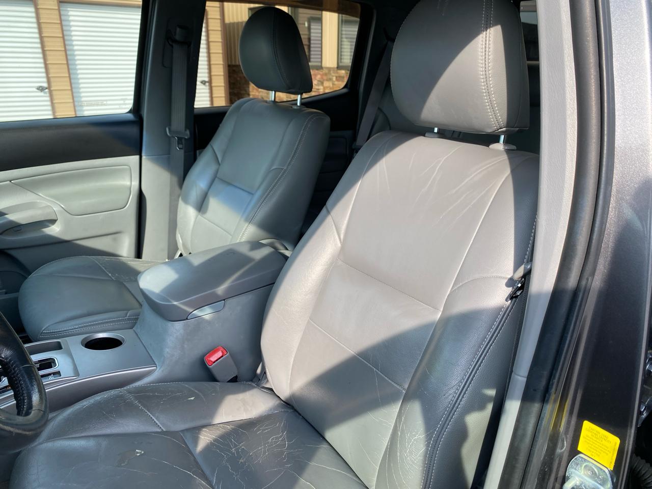 Toyota Tacoma Double Cab Long Bed V6 Auto 4WD 2011