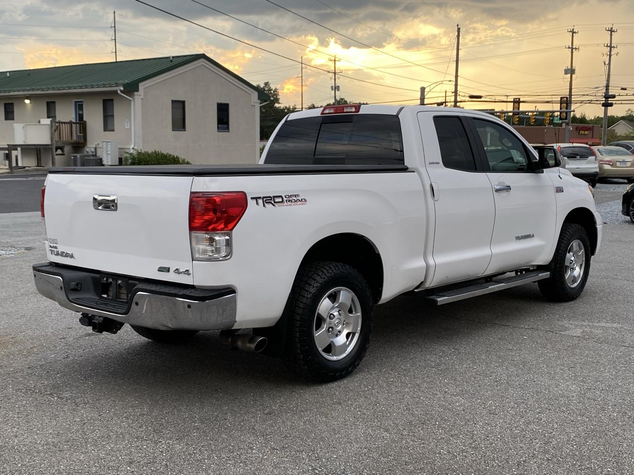 Toyota Tundra Limited 5.7L FFV Double Cab 4WD 2010