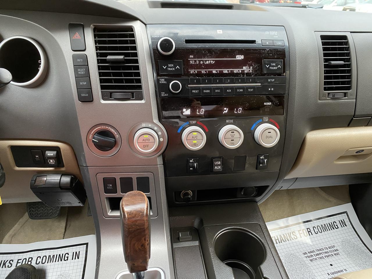 Toyota Tundra Limited 5.7L FFV Double Cab 4WD 2010