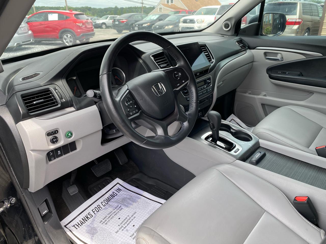 Honda Pilot EX-L w/Navigation and RES AWD 2019