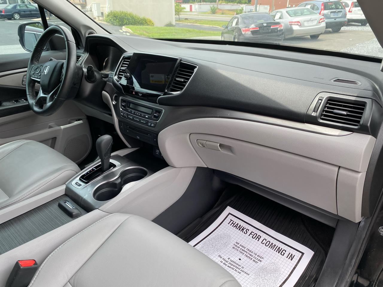 Honda Pilot EX-L w/Navigation and RES AWD 2019