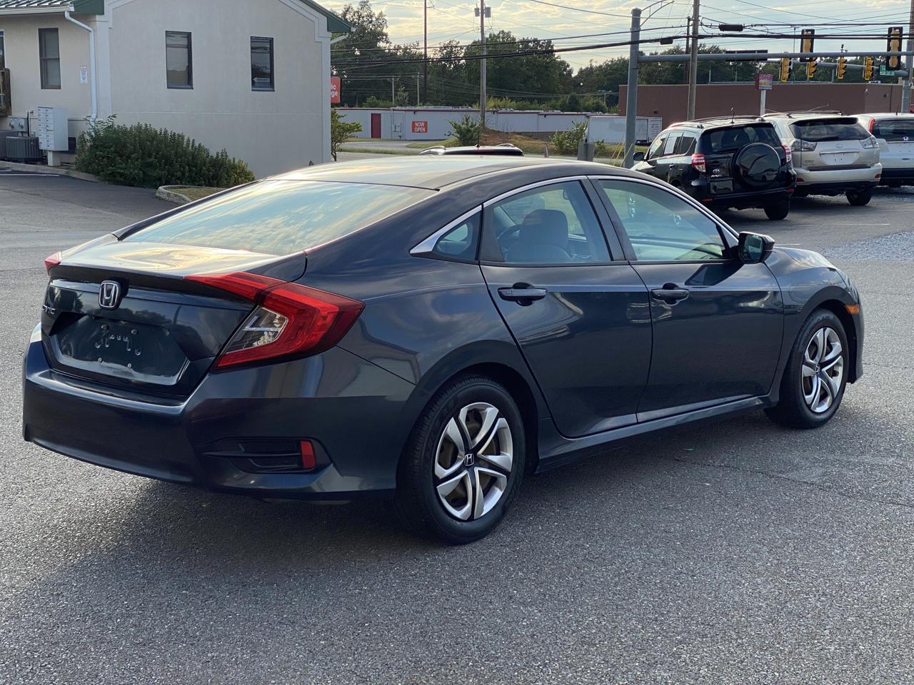 Honda Civic LX Sedan AT 2017