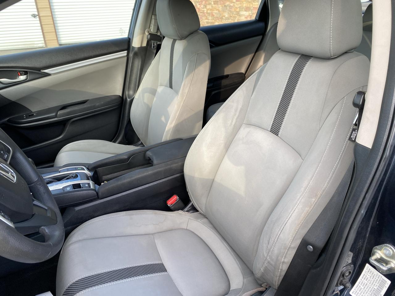 Honda Civic LX Sedan AT 2017