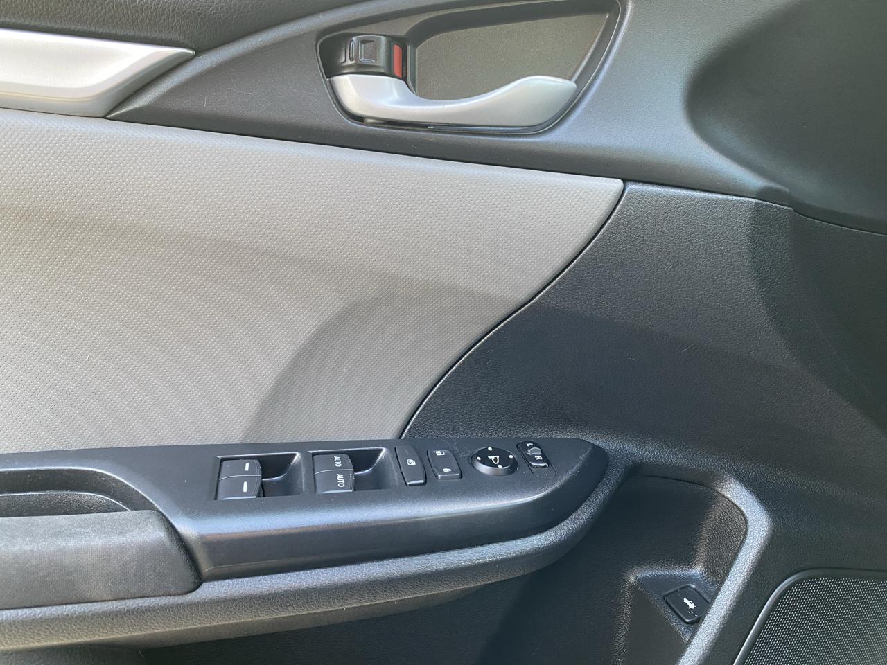 Honda Civic LX Sedan AT 2017