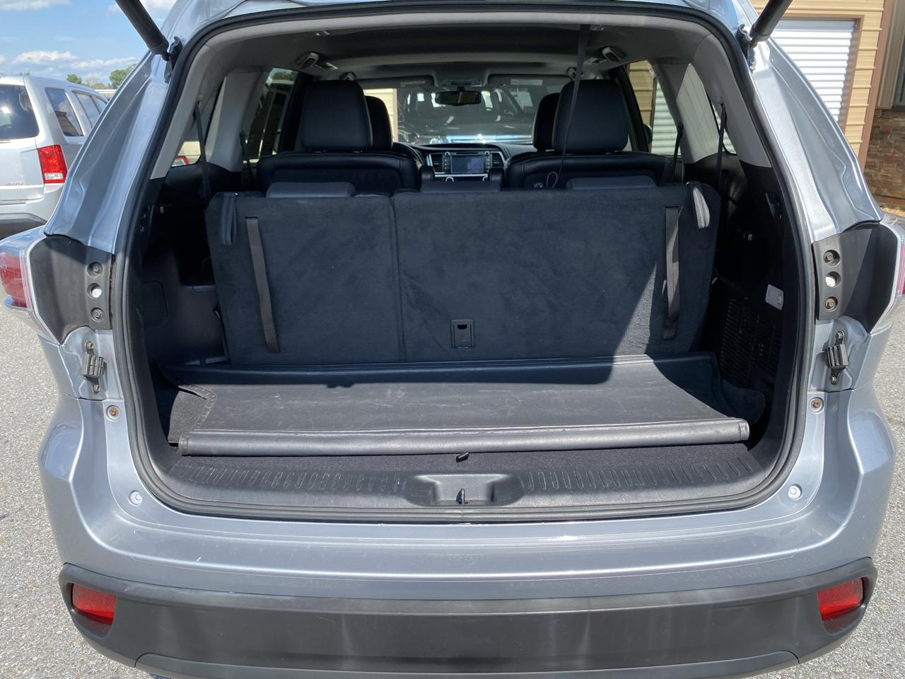 Toyota Highlander photo 14
