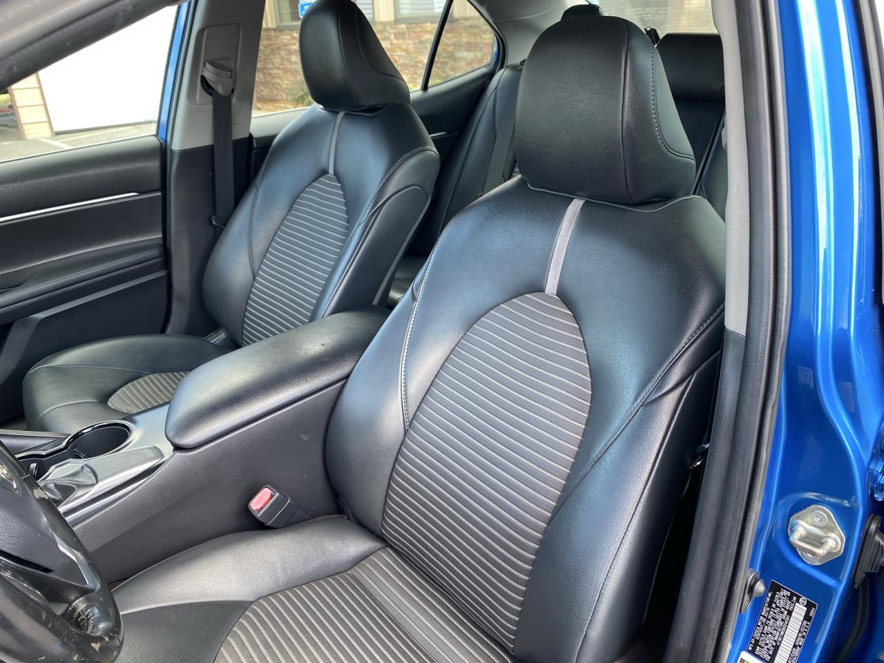 Toyota Camry photo 6