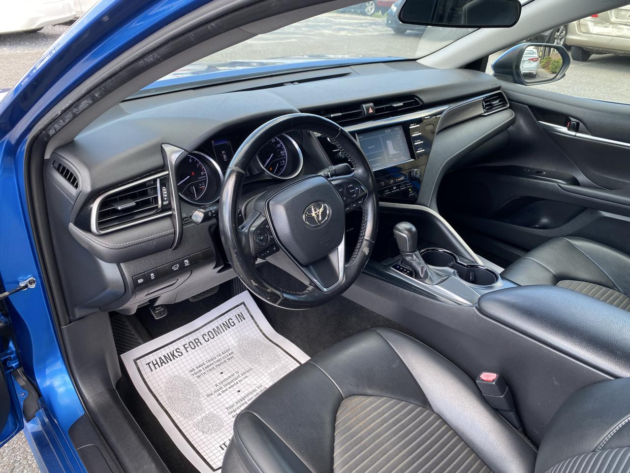 Toyota Camry photo 7