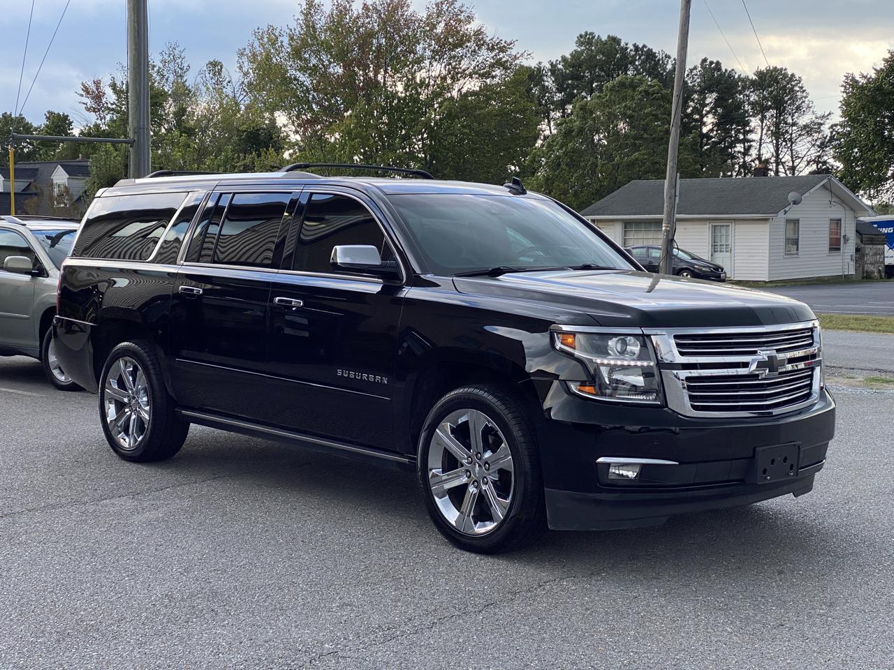 Chevrolet Suburban photo 4