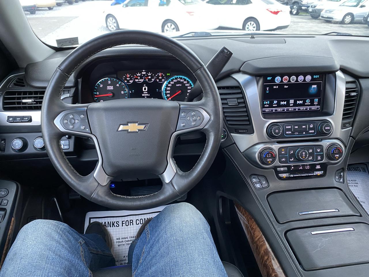Chevrolet Suburban photo 10