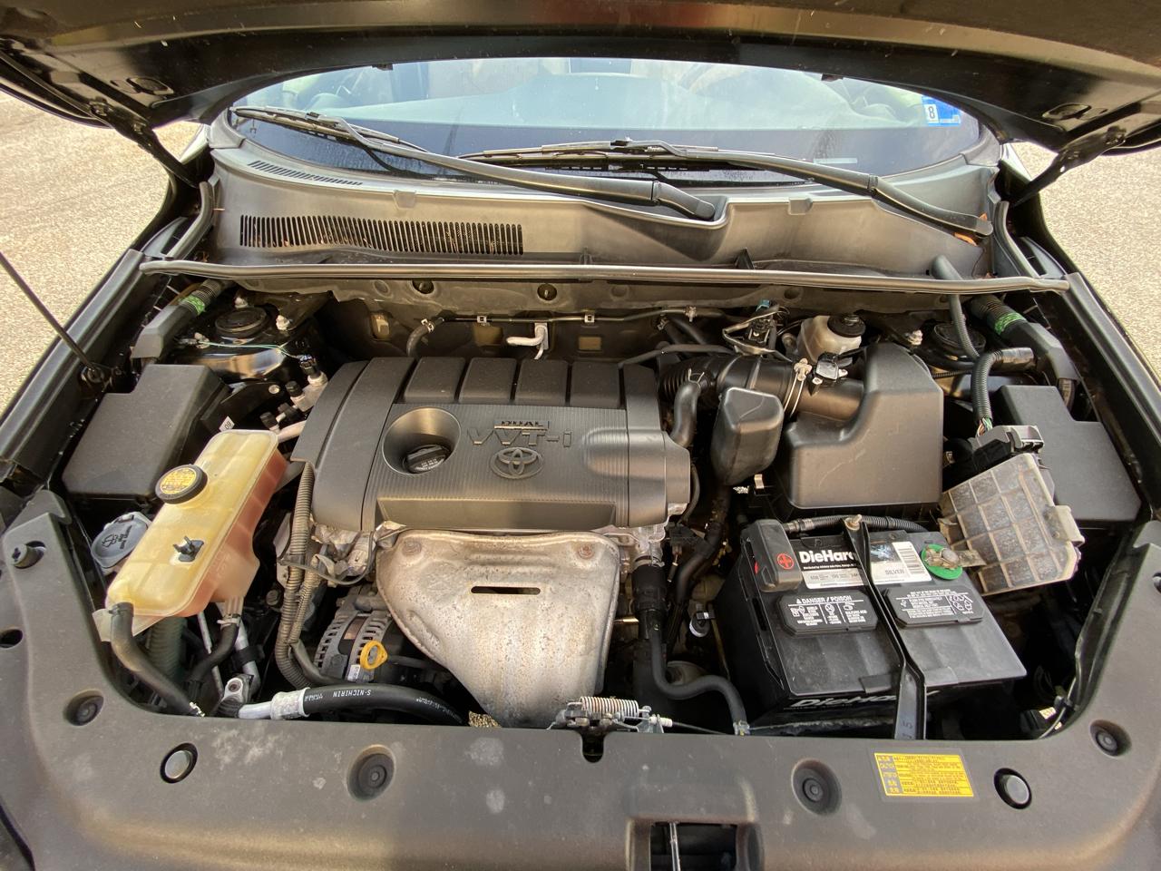 Toyota RAV4 2WD 4dr 4-cyl (Natl) 2012