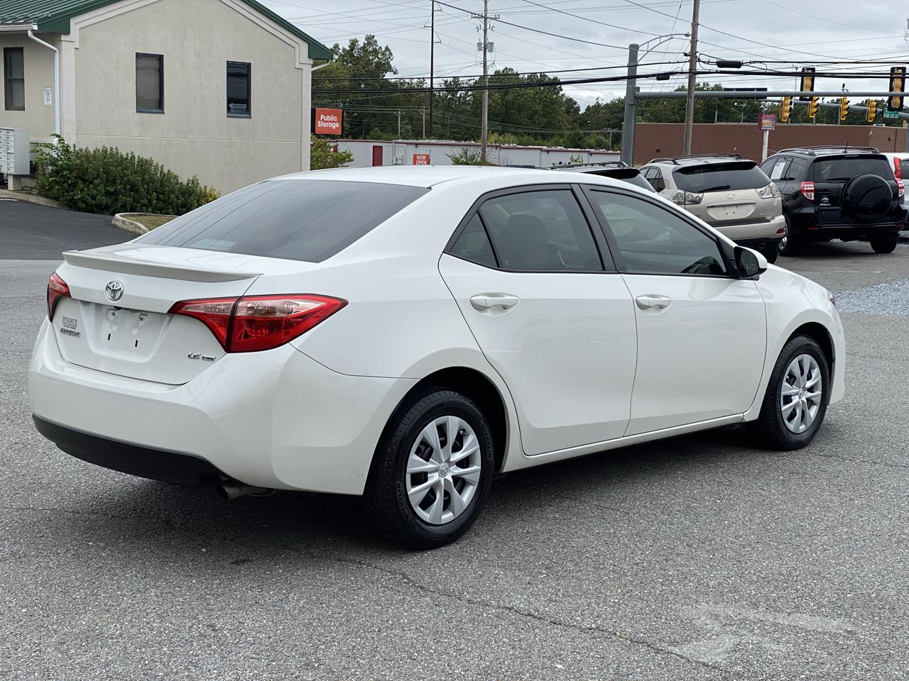 Toyota Corolla photo 3