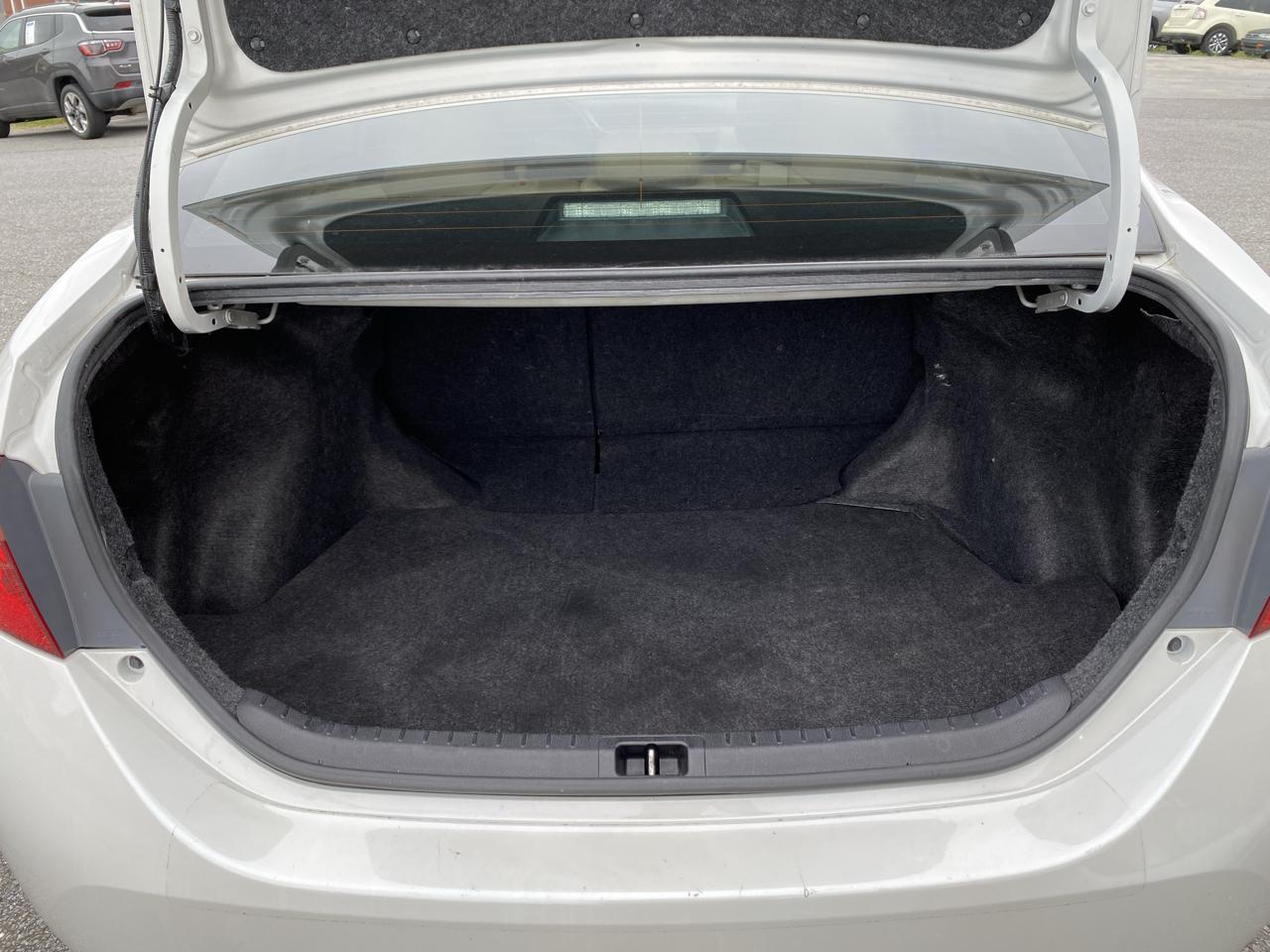 Toyota Corolla photo 15