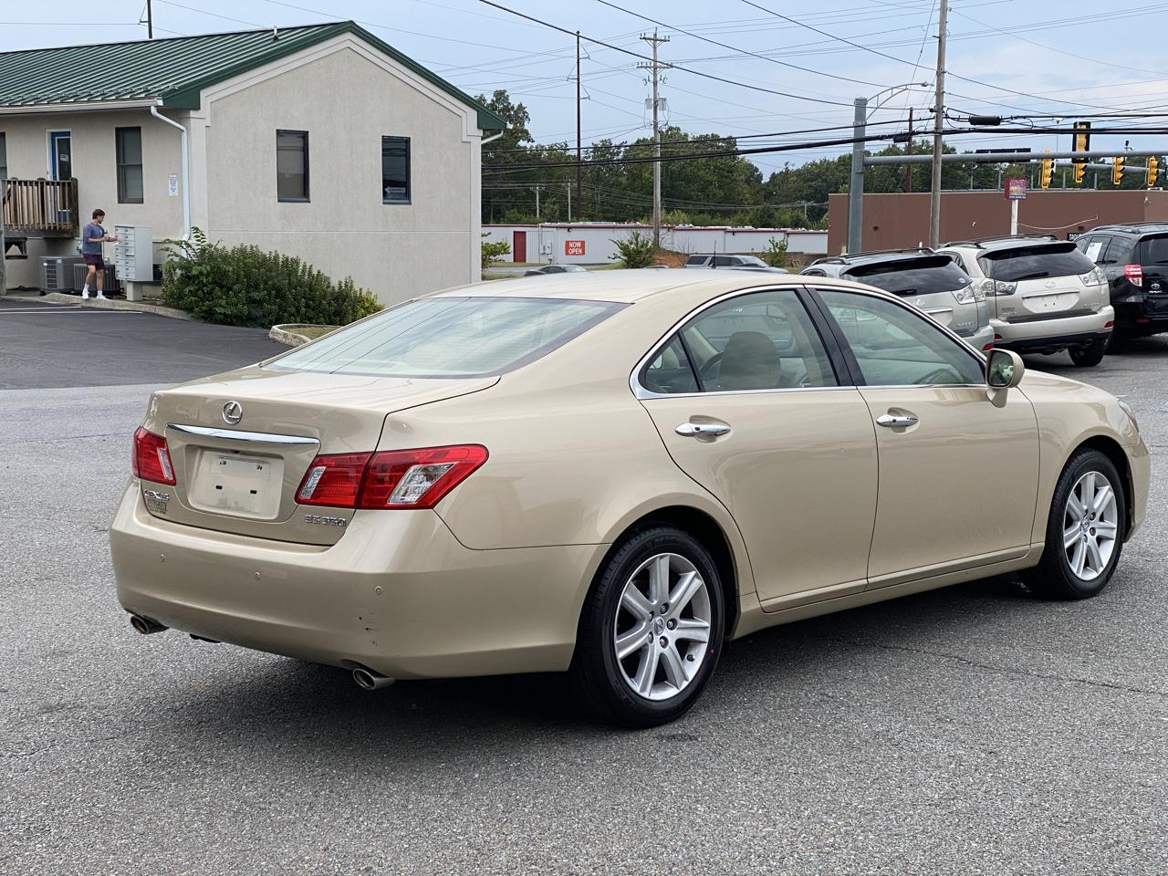 Lexus ES photo 3