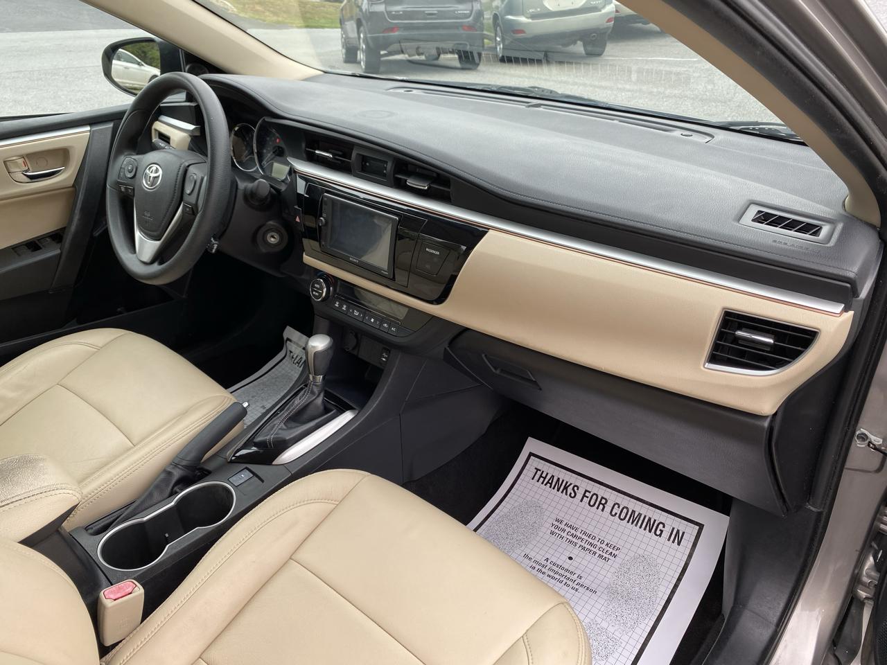 Toyota Corolla photo 10