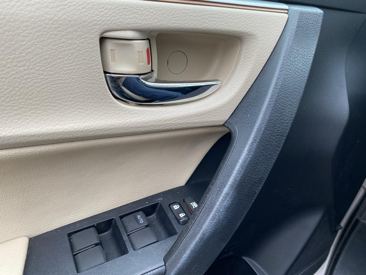 Toyota Corolla photo 13