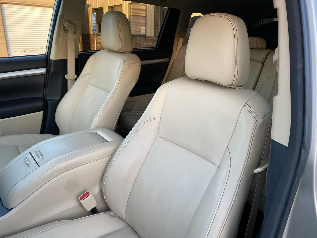 Toyota Highlander photo 6