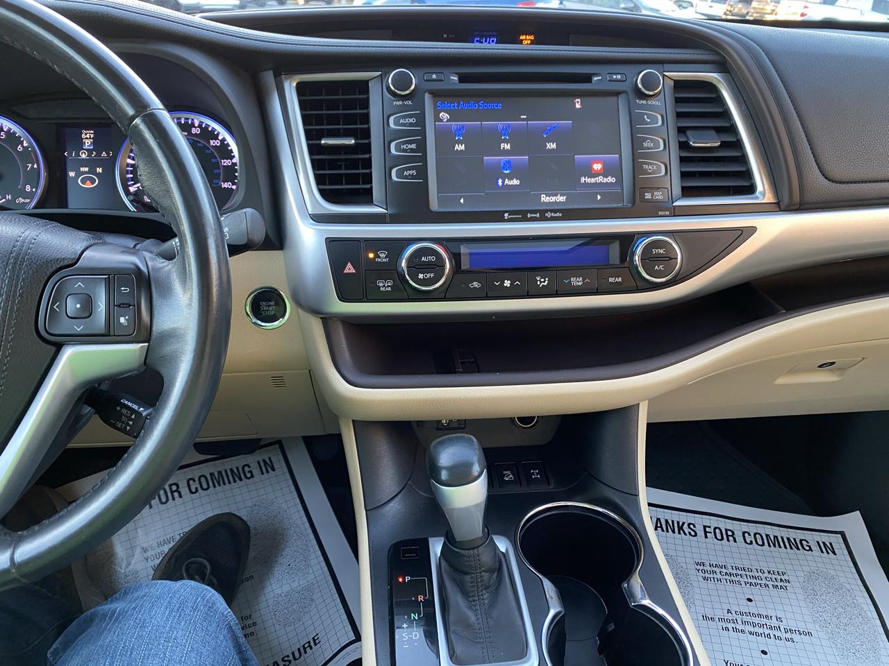 Toyota Highlander photo 13