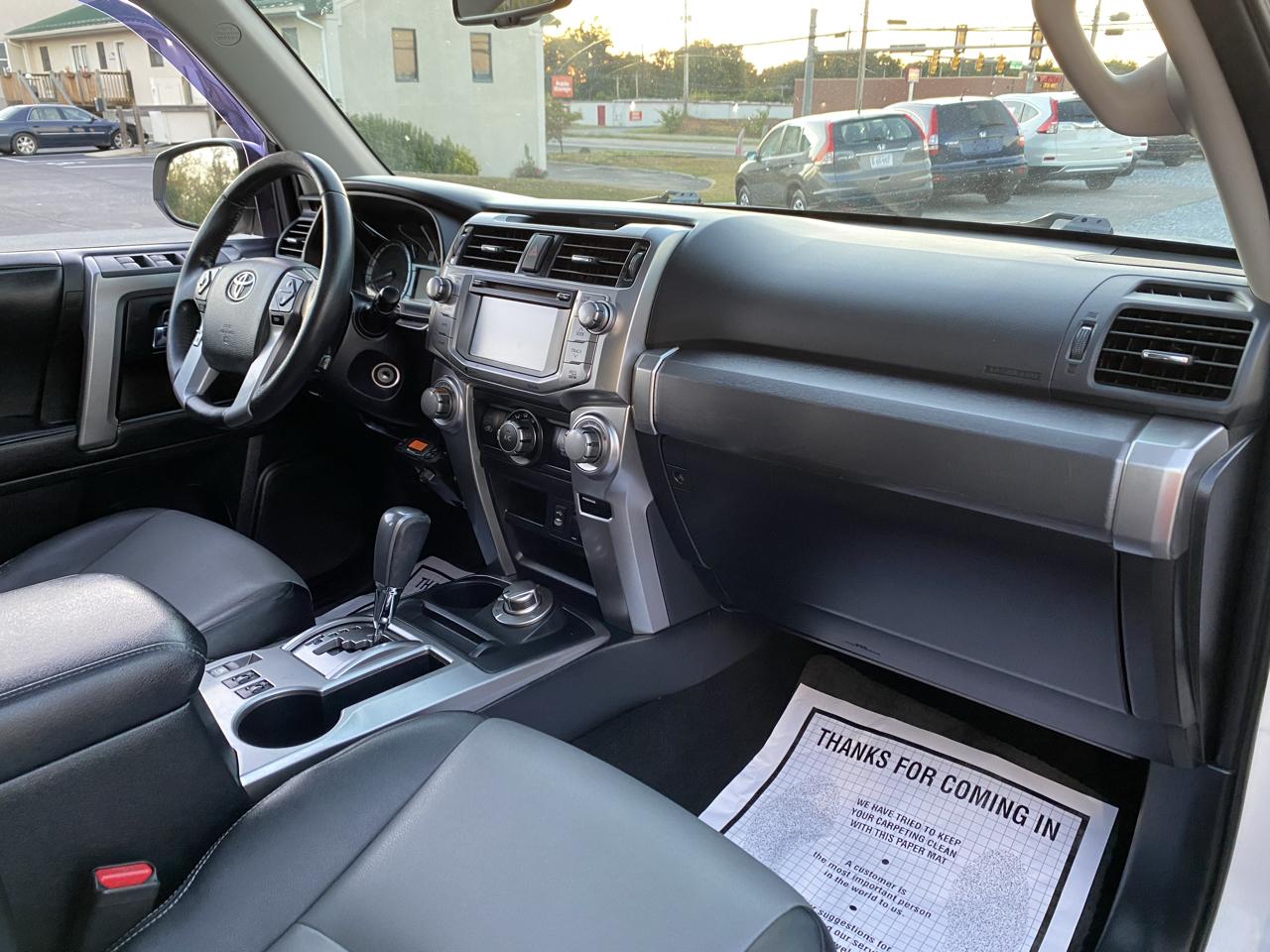 Toyota 4Runner photo 10