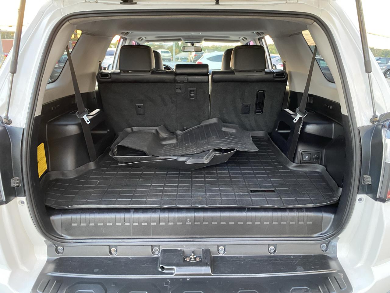 Toyota 4Runner photo 18