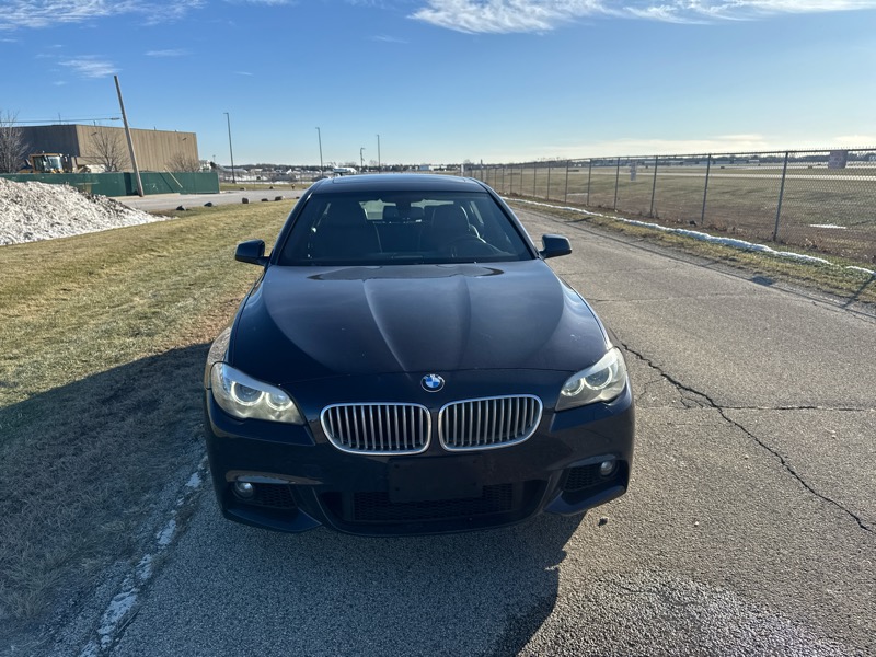 BMW 5-Series 550i xDrive 2013