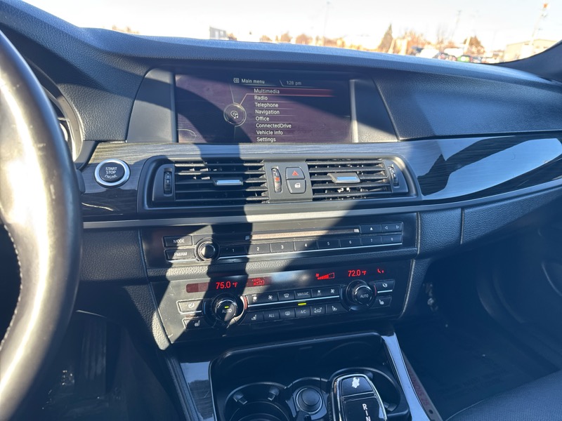 BMW 5-Series 550i xDrive 2013