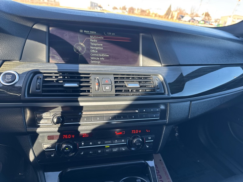 BMW 5-Series 550i xDrive 2013