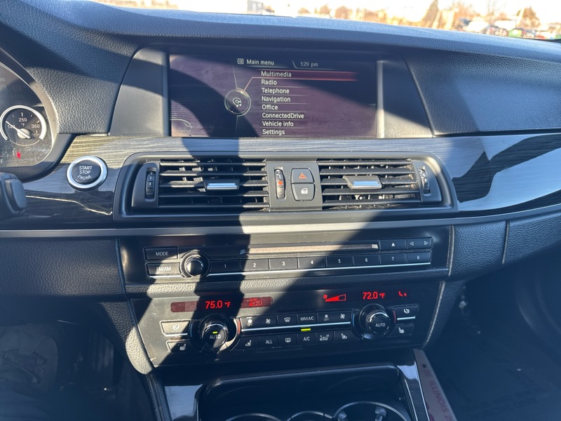 BMW 5-Series 550i xDrive 2013