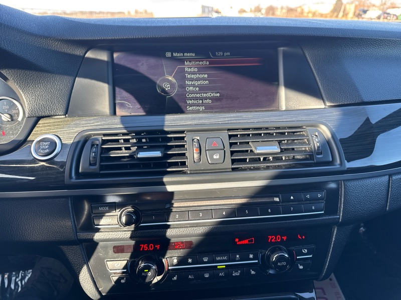 BMW 5-Series 550i xDrive 2013