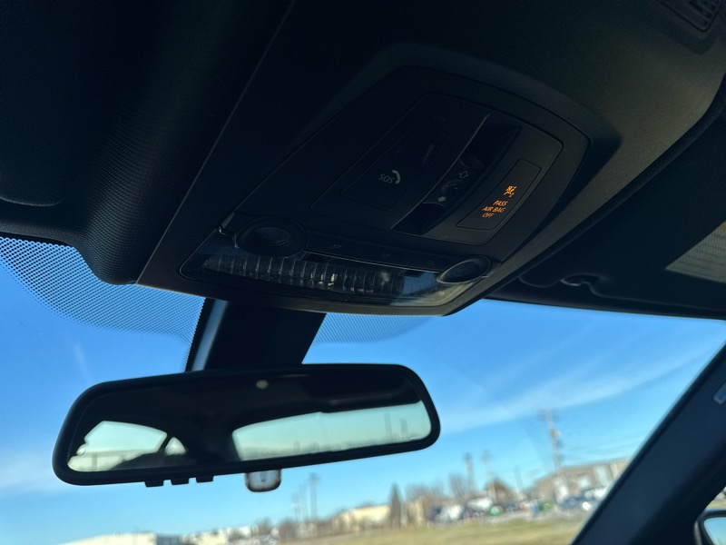 BMW 5-Series 550i xDrive 2013