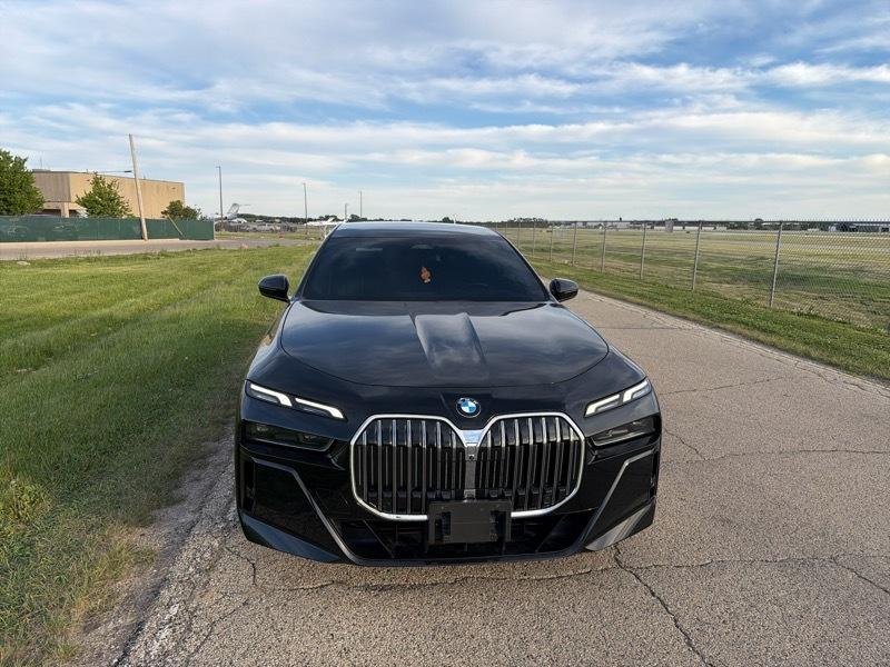 BMW 7-Series 740i xDrive 2024