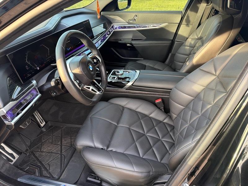 BMW 7-Series 740i xDrive 2024
