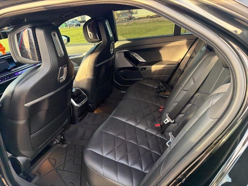 BMW 7-Series 740i xDrive 2024