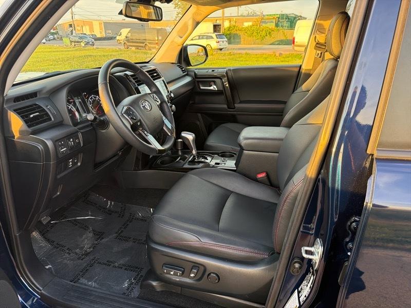 Toyota 4Runner TRD Off-road Premium 4WD 2024