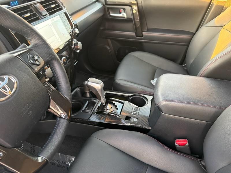 Toyota 4Runner TRD Off-road Premium 4WD 2024