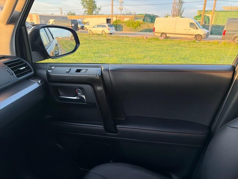 Toyota 4Runner TRD Off-road Premium 4WD 2024