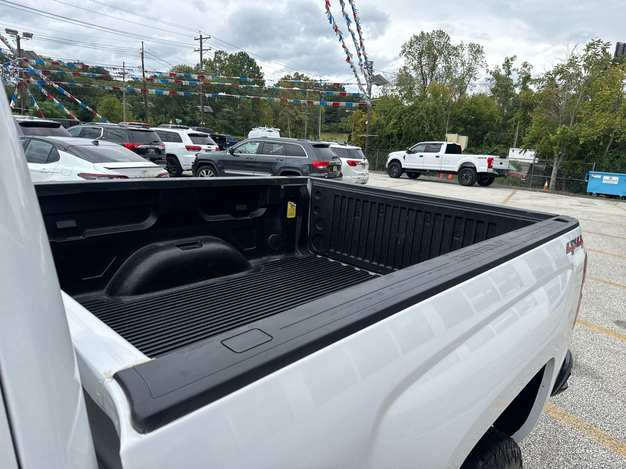 Chevrolet Silverado 1500 1LT Crew Cab 4WD 2015 Chevrolet Silverado 1500 1LT Crew Cab 4WD 2015