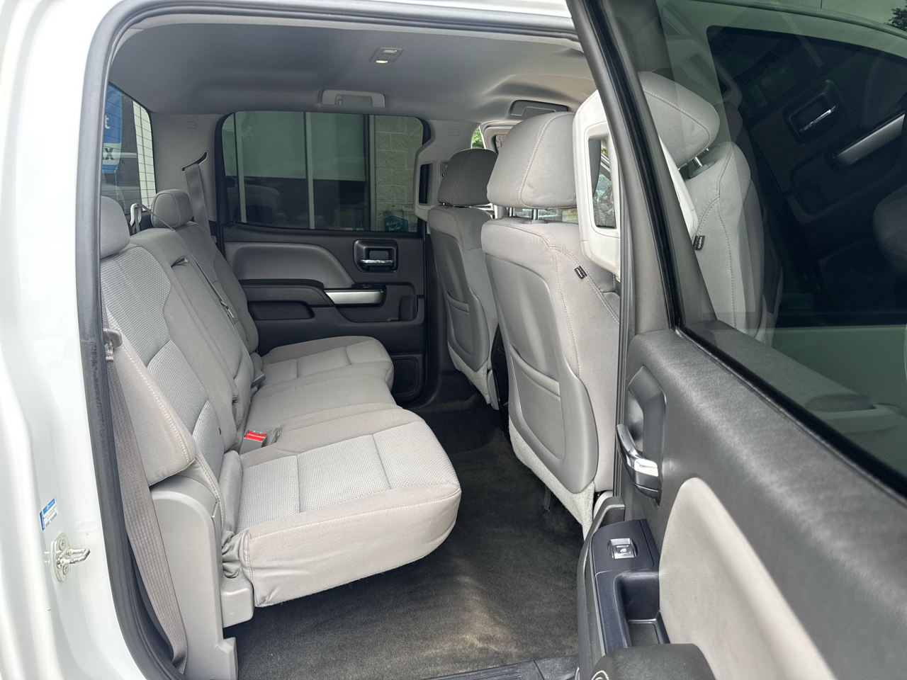 Chevrolet Silverado 1500 1LT Crew Cab 4WD 2015 Chevrolet Silverado 1500 1LT Crew Cab 4WD 2015