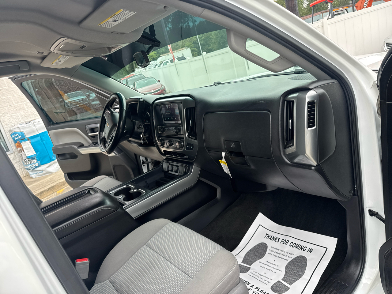 Chevrolet Silverado 1500 1LT Crew Cab 4WD 2015 Chevrolet Silverado 1500 1LT Crew Cab 4WD 2015