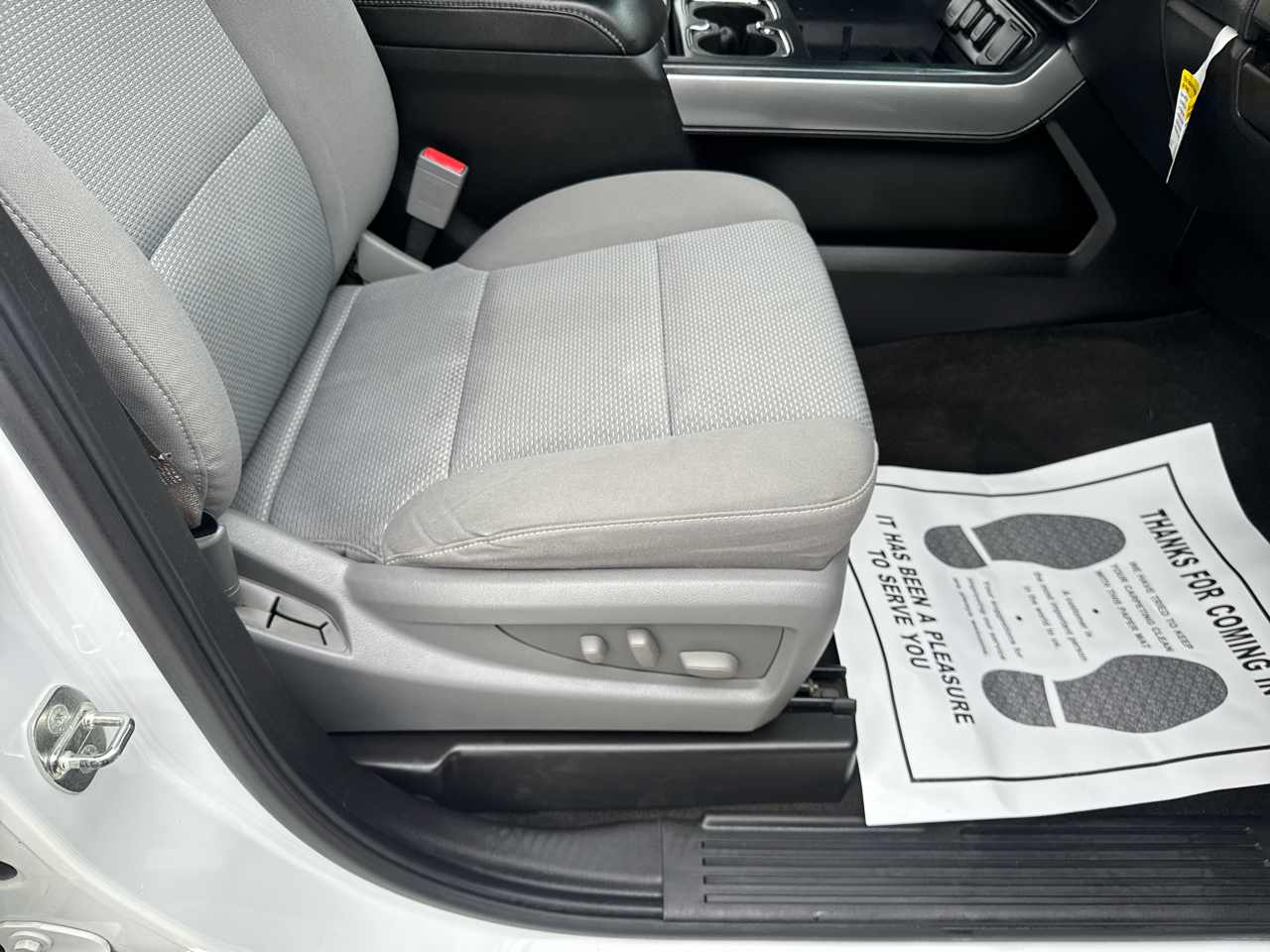 Chevrolet Silverado 1500 1LT Crew Cab 4WD 2015 Chevrolet Silverado 1500 1LT Crew Cab 4WD 2015