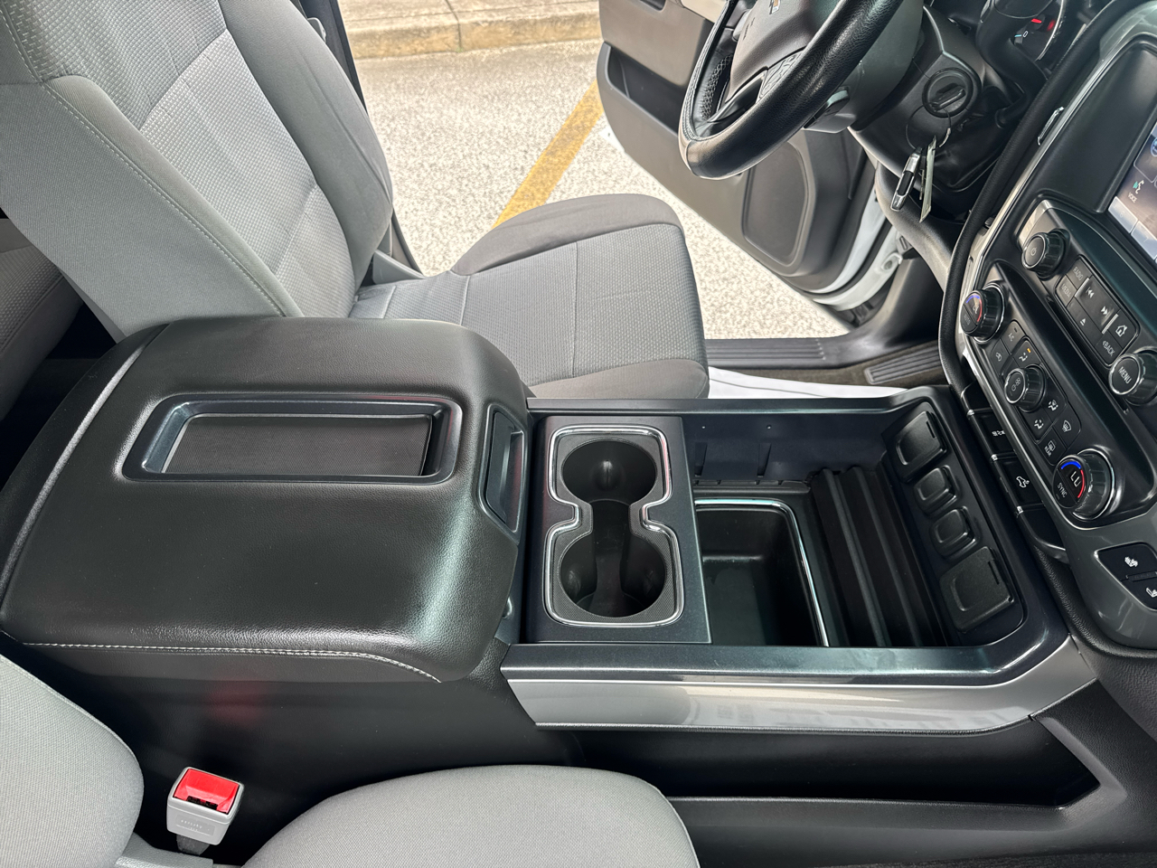 Chevrolet Silverado 1500 1LT Crew Cab 4WD 2015 Chevrolet Silverado 1500 1LT Crew Cab 4WD 2015