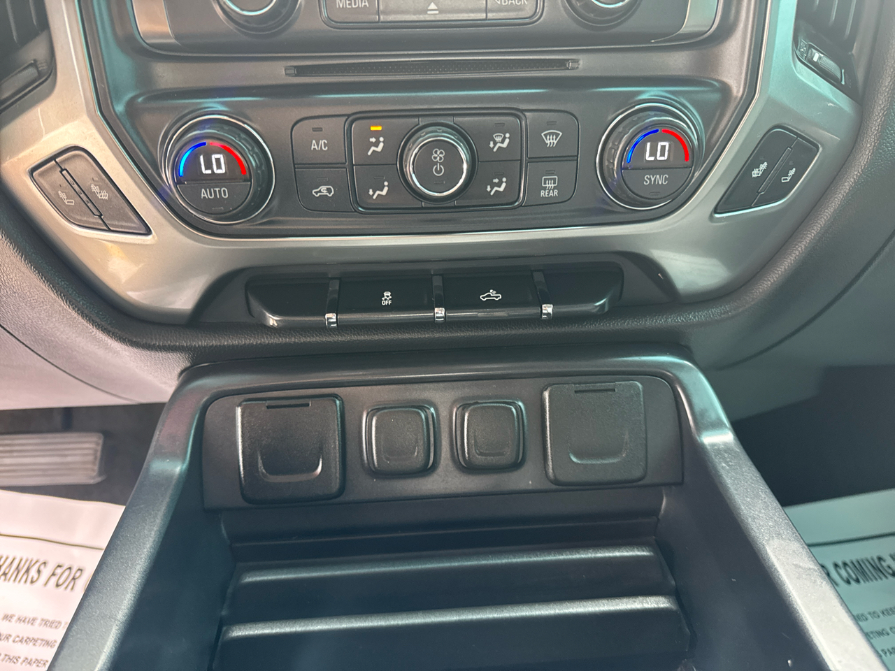 Chevrolet Silverado 1500 1LT Crew Cab 4WD 2015 Chevrolet Silverado 1500 1LT Crew Cab 4WD 2015