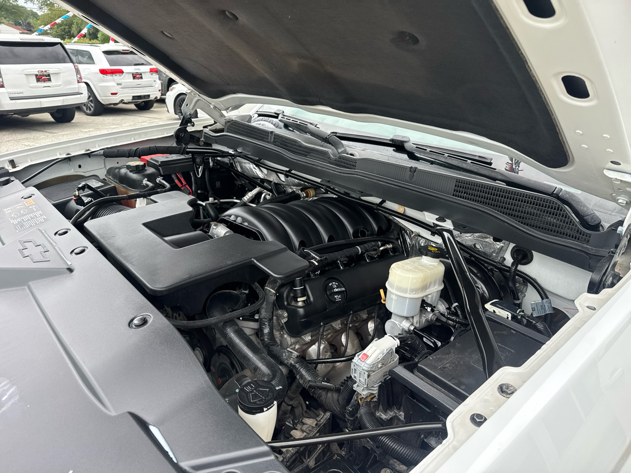 Chevrolet Silverado 1500 1LT Crew Cab 4WD 2015 Chevrolet Silverado 1500 1LT Crew Cab 4WD 2015