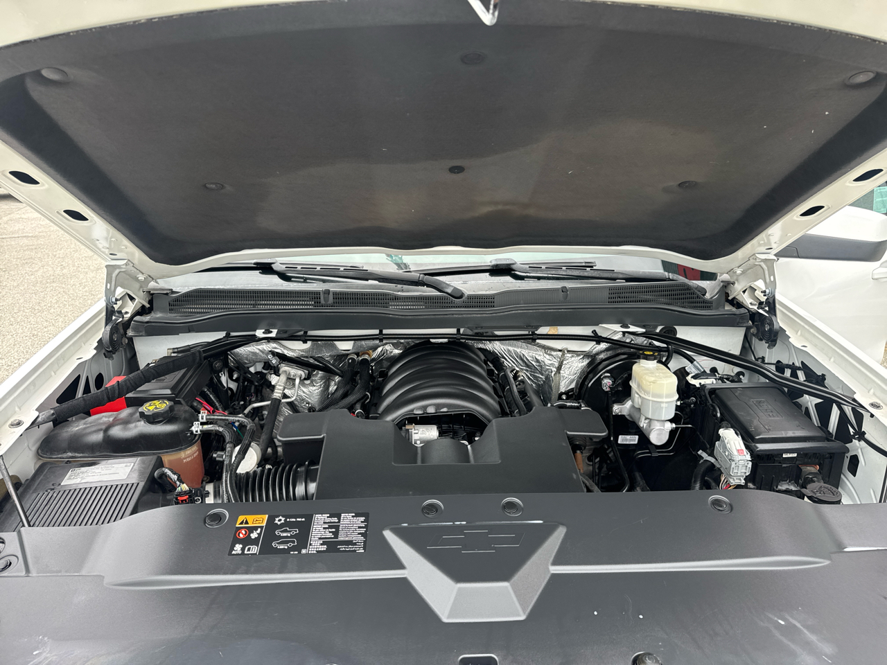 Chevrolet Silverado 1500 1LT Crew Cab 4WD 2015 Chevrolet Silverado 1500 1LT Crew Cab 4WD 2015