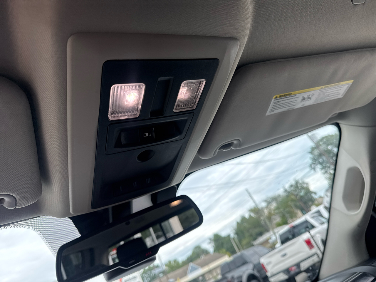 RAM 1500 Laramie Crew Cab SWB 4WD 2017 RAM 1500 Laramie Crew Cab SWB 4WD 2017