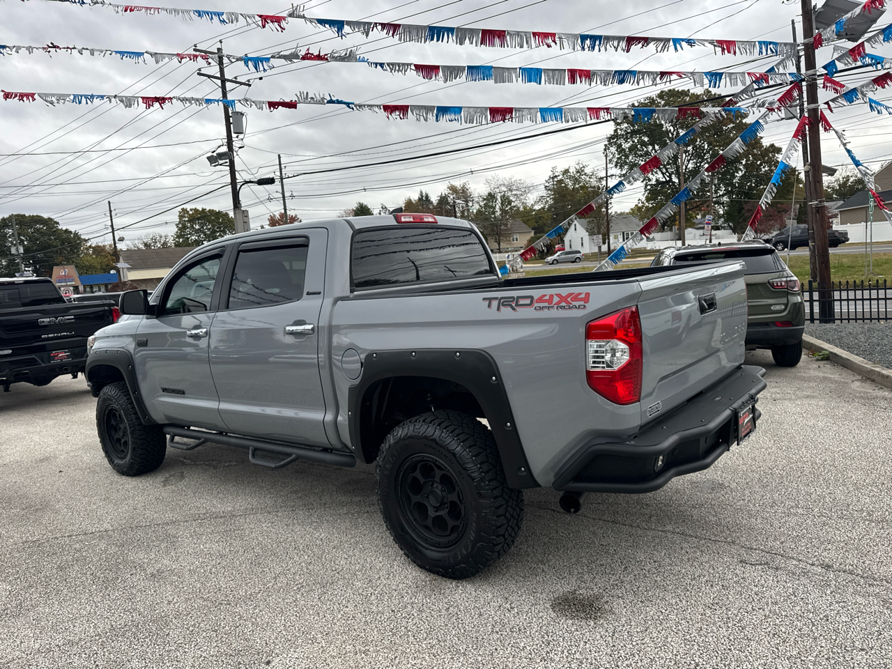 Toyota Tundra Limited 5.7L CrewMax 4WD 2020 Toyota Tundra Limited 5.7L CrewMax 4WD 2020