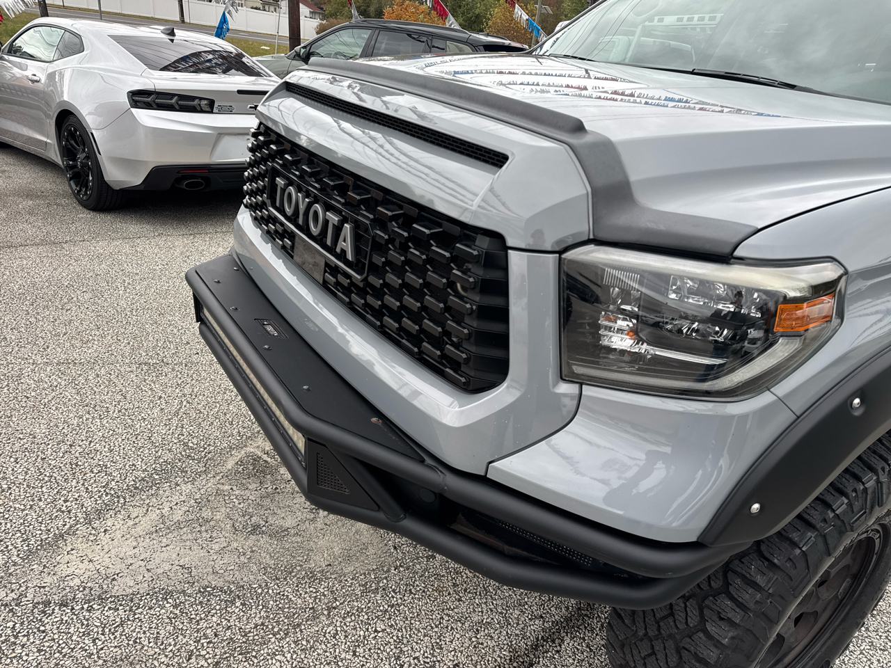 Toyota Tundra Limited 5.7L CrewMax 4WD 2020 Toyota Tundra Limited 5.7L CrewMax 4WD 2020