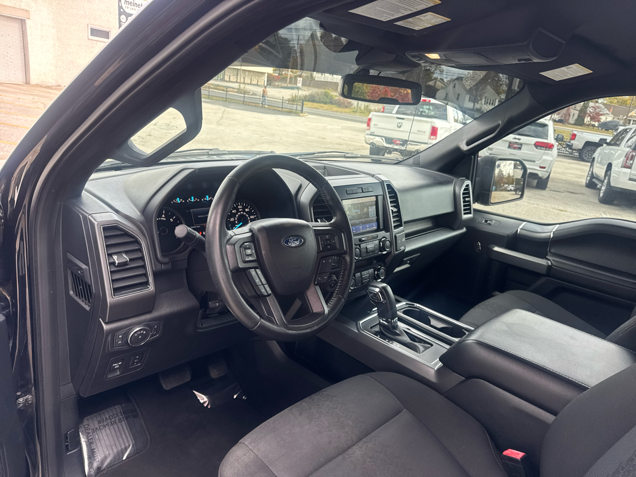 Ford F-150 King-Ranch SuperCrew 5.5-ft. 4WD 2019 Ford F-150 King-Ranch SuperCrew 5.5-ft. 4WD 2019