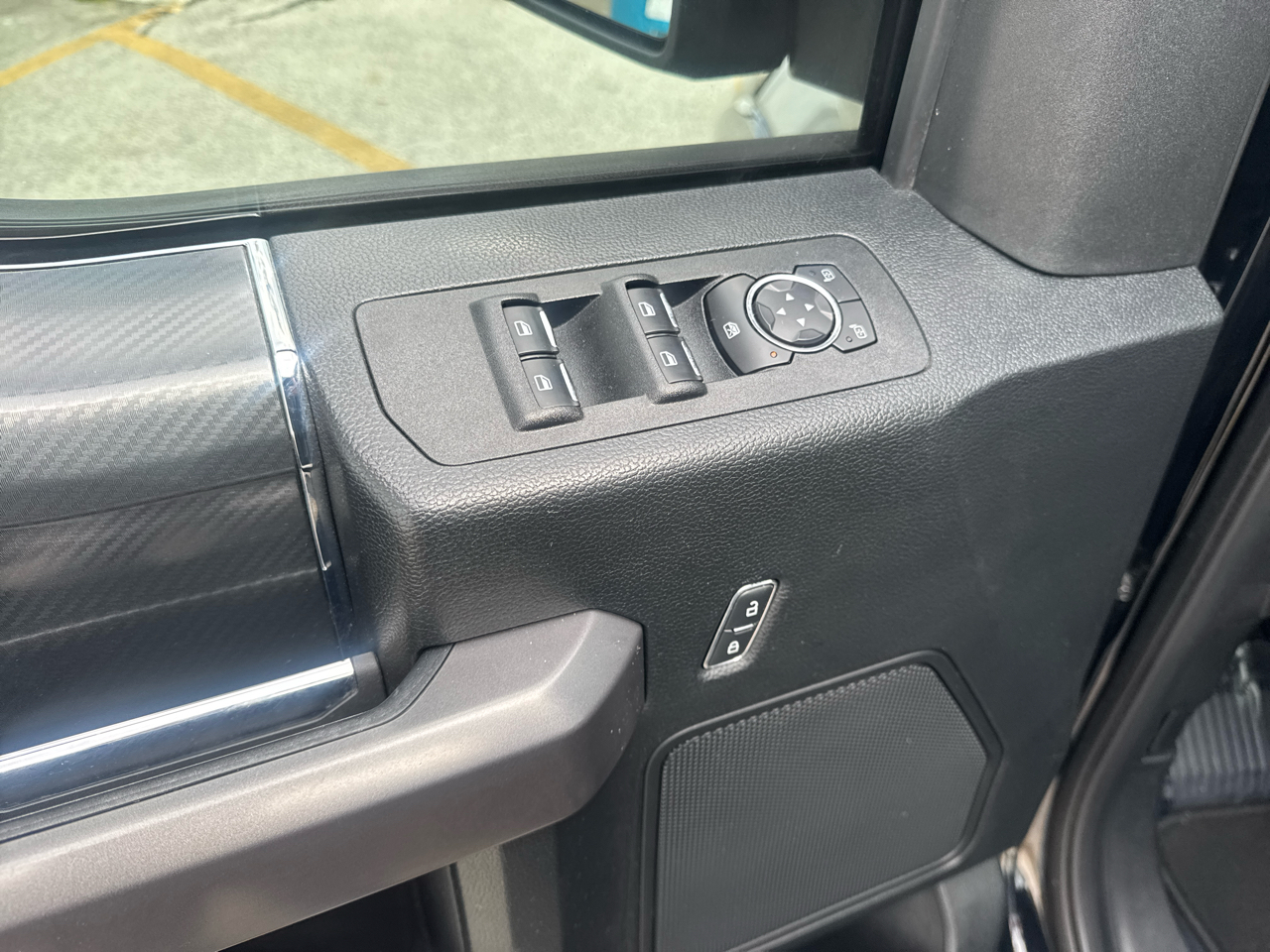 Ford F-150 King-Ranch SuperCrew 5.5-ft. 4WD 2019 Ford F-150 King-Ranch SuperCrew 5.5-ft. 4WD 2019